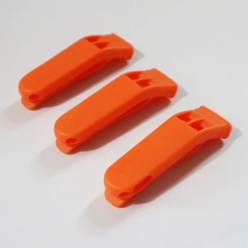 นกหวีดพลาสติกทำมาจากอะไร?